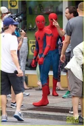 Spider-man-swings-into-action-on-set-13.jpg (220 KB)