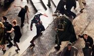 The-avengers-os-vingadores-fotos-do-set-captain-america-vs-loki-03