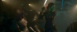 Gamora tue des sakaariens