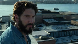 Castle partage son déjeuner avec Donny Chavez