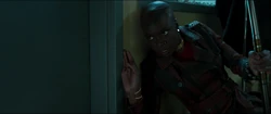 Okoye se prépare pour une attaque