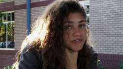 Jones interviewée par 