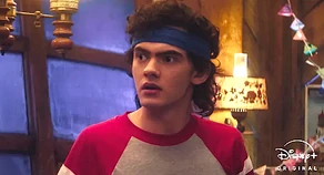 5. "Dans la nuit noire, vienne le pouvoir"