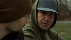 Castle réconforte Billy Russo sur son traumatisme