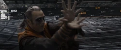 Kaecilius se bat contre  et 