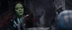 Gamora tente de sauver 