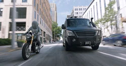 Le Fantôme traque  et la 