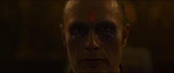 Kaecilius prend contact avec 
