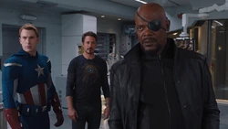 Fury regarde  perdre le contrôle