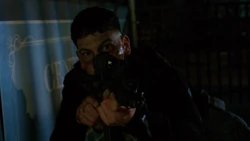 Le Punisher tente de tirer sur Billy Russo