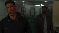 Le Punisher et Turk Barrett sortent du gymnase