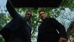 Castle et Curtis Hoyle kidnappent Jake Nelson