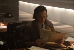 Loki Desk Still