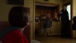 Castle se présente à Rex Quinn