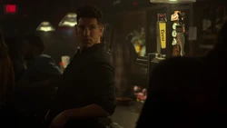 Castle dit à Johnny d'arrêter