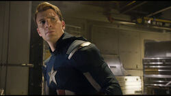 Rogers découvre un équipement d'HYDRA