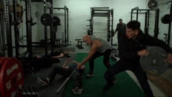 Le Punisher combat furieusement tous les hommes de Kazan