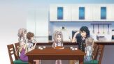 Masamune Ova - Familia Makabe almorzando mesa