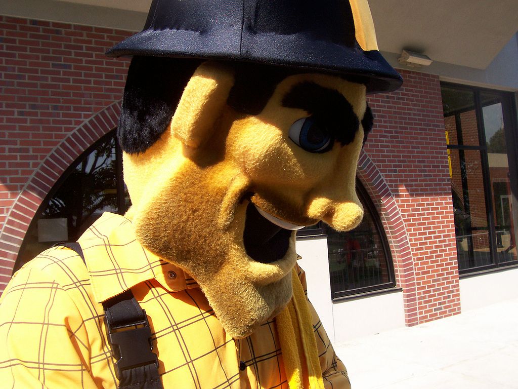 Slider (Cleveland Guardians), SportsMascots Wikia