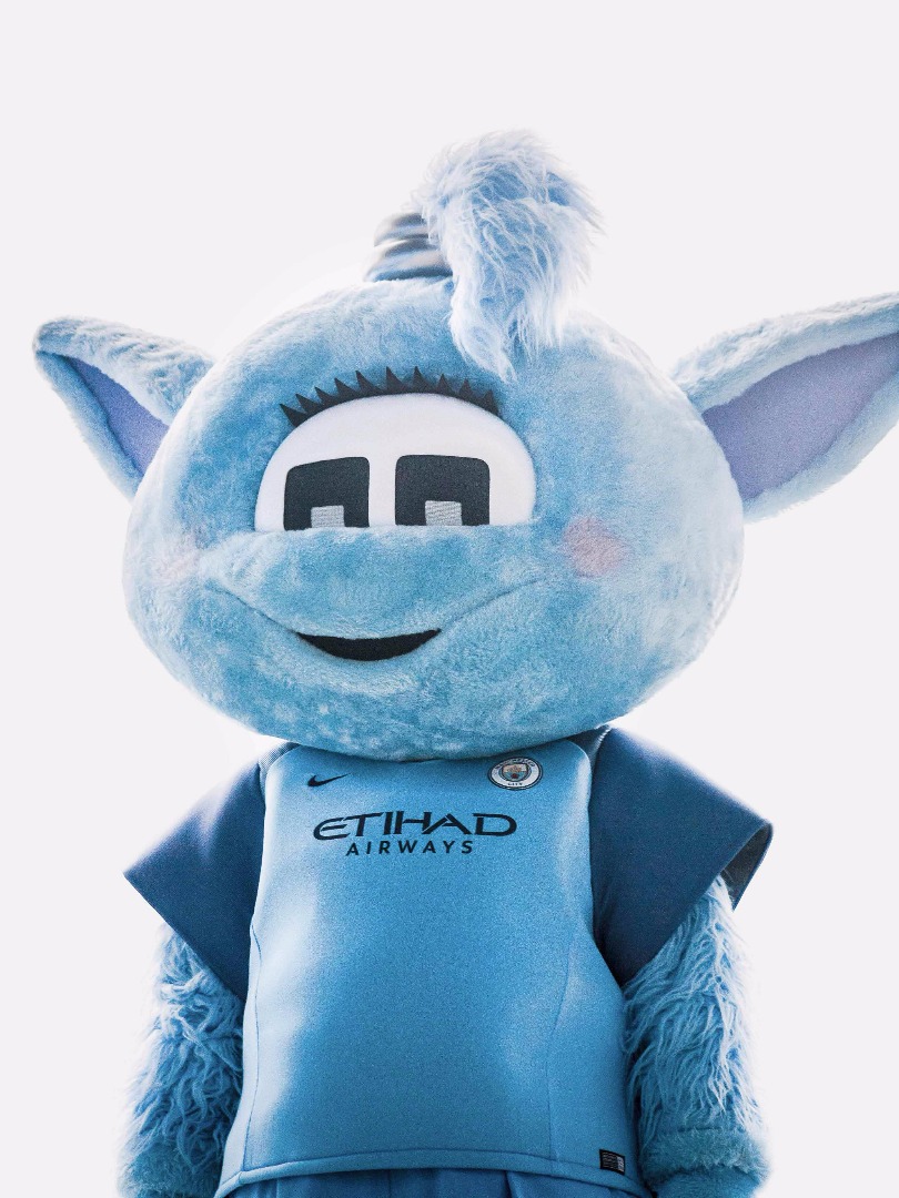 Amazon.co.jp: Manchester Ci FC ムーンチェスター＆ムーン