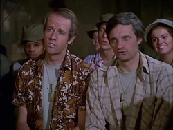 This nurse just behind Hawkeye looks familiar.