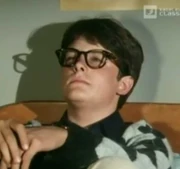 Micheal J. Fox as Elliot Schweitzer