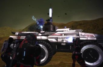 The squad making good use of the Mako as cover.