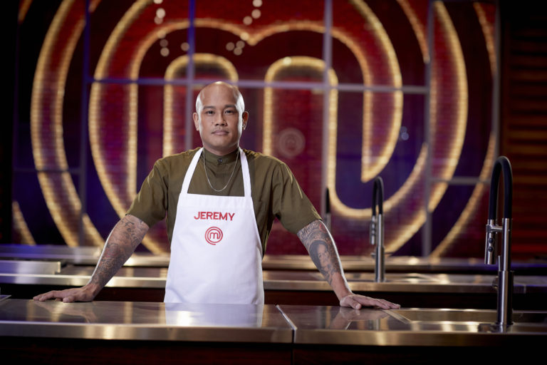 Out of This World in MasterChef Canada, S03 E10, Full Episode