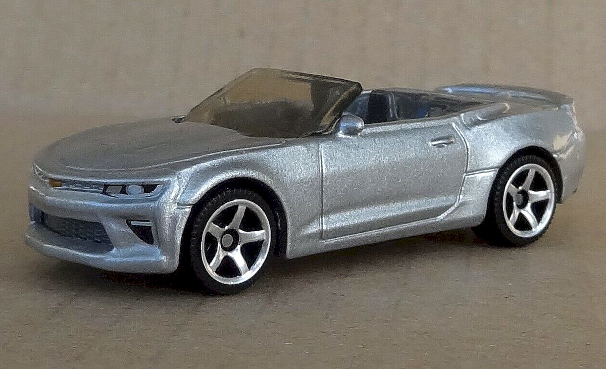 Matchbox 16 discount chevy camaro convertible