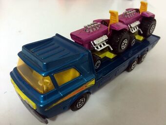 matchbox k 21 tractor transporter