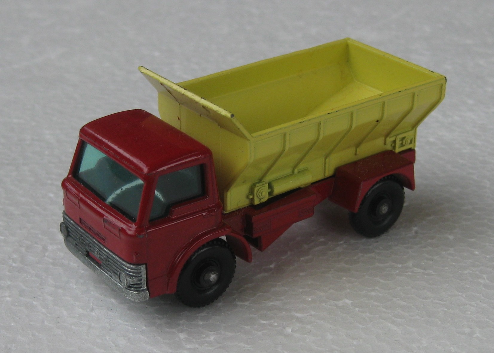 Grit-Spreading Truck | Matchbox Cars Wiki | Fandom