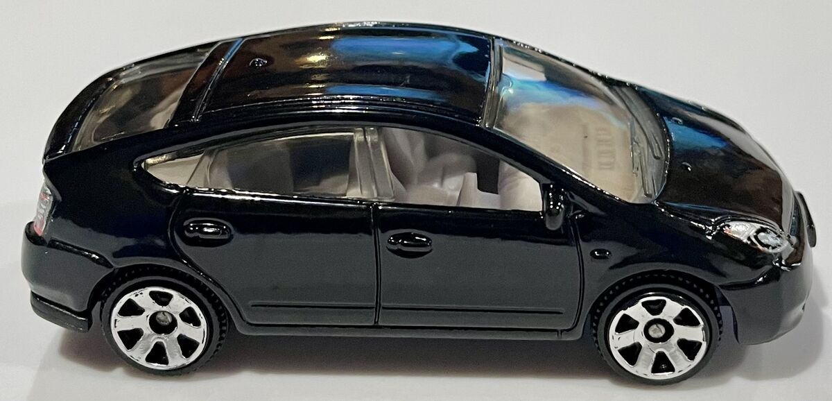 スポーツトイ・アクショントイ Toyota Prius 2009 years great S Toyota Launches 3rd-generation Prius : DigInfo 2009 - YouTube