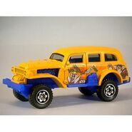 Matchbox-penguins-jungle-crawler-4x4-