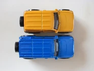 FordBronco2021sIMG 8877new2.jpg (112 KB) 2021 Ford Bronco 2022 Moving Parts orange version vs 2021 Ford Bronco (4-door) 2022 Mainline blue version