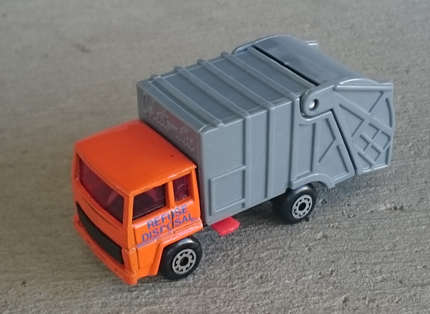 Matchbox refuse truck no 36 1979 deals