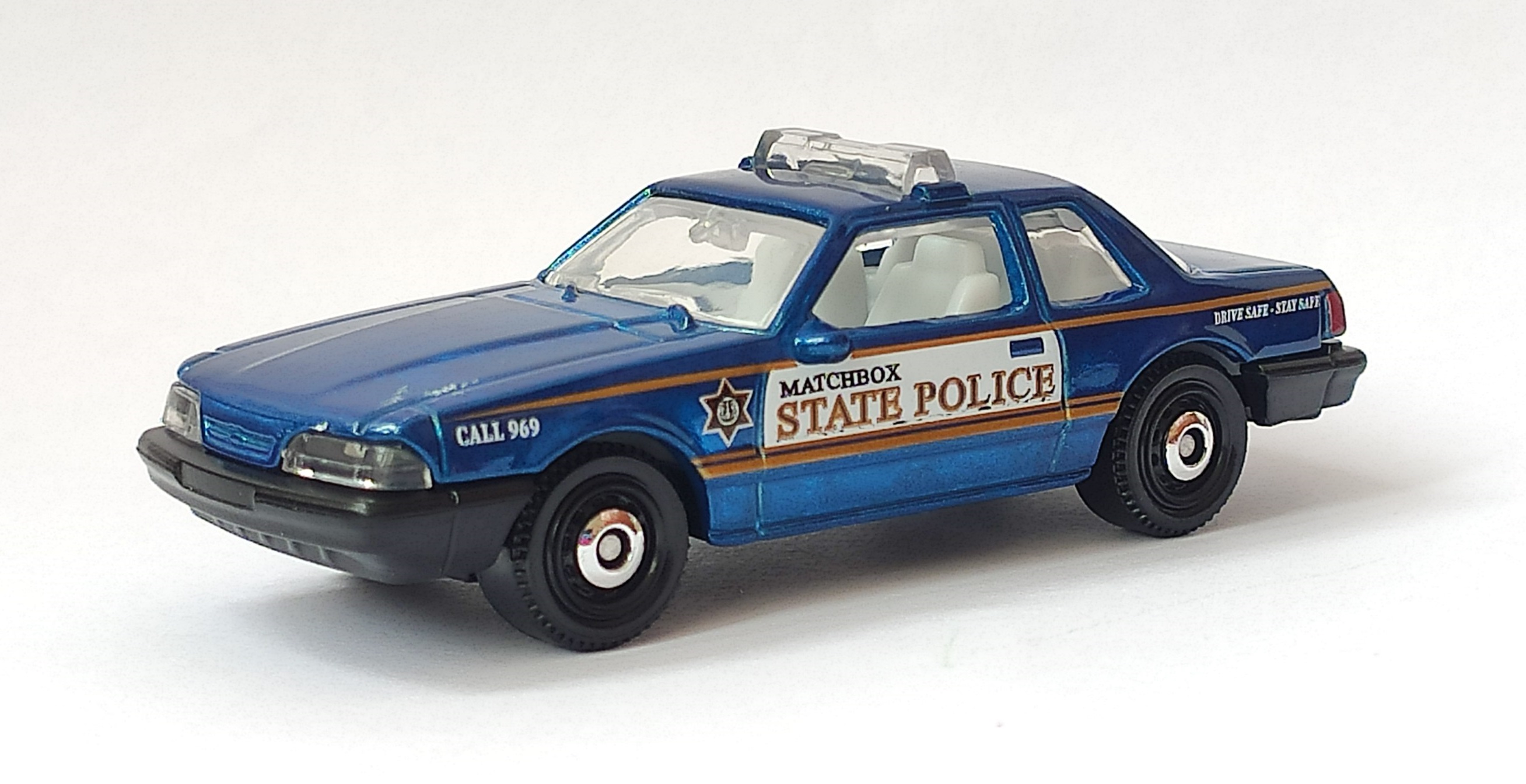 MATCHBOX 1993 FORD MUSTANG LX SSP(パトカー) Matchbox 1993 Ford Mustang LX SSP Police 2/12, Black