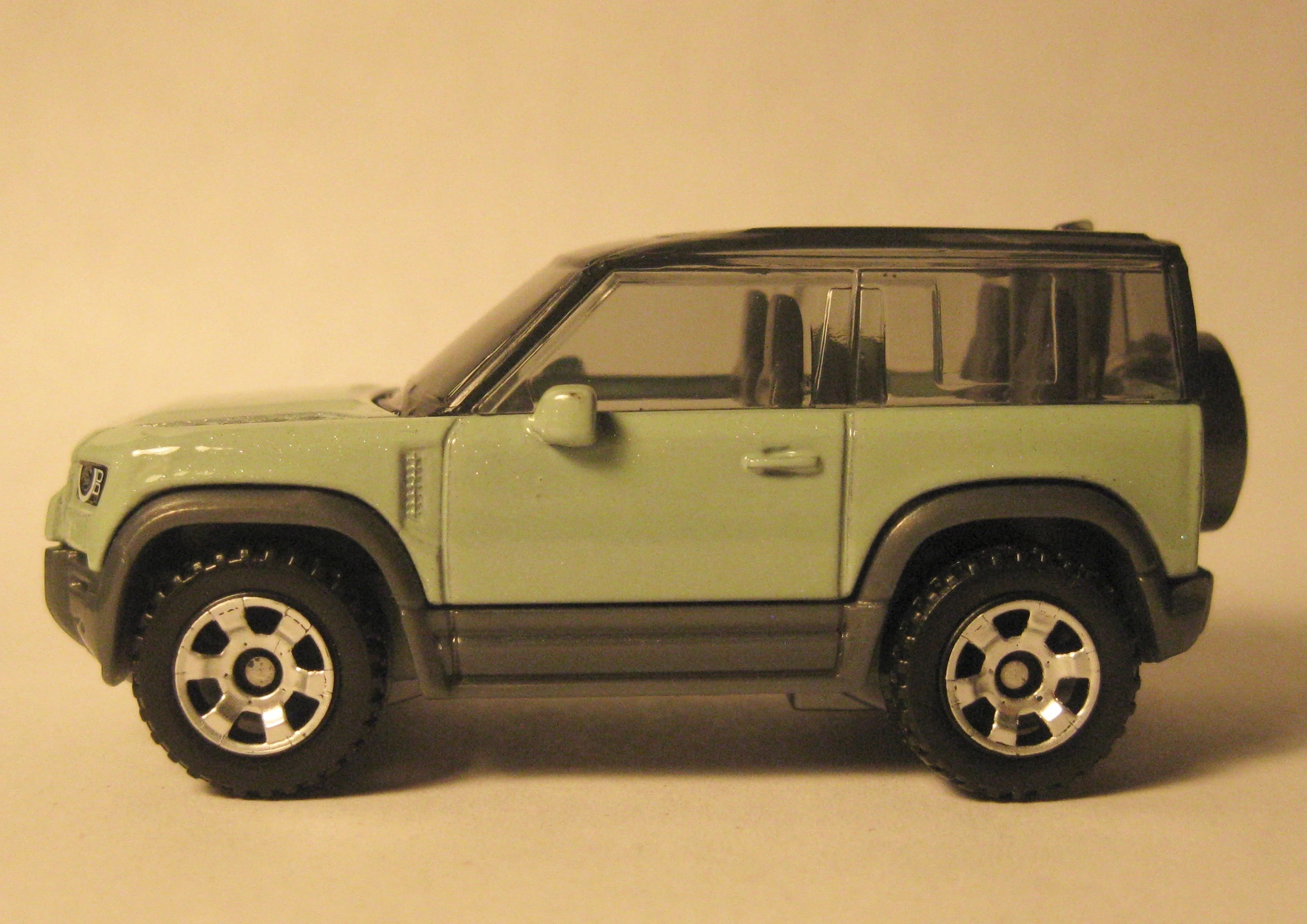 Matchbox 2020 Land Rover Defender 90 - Mini Hunts