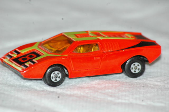 matchbox lamborghini countach lp500s 1985