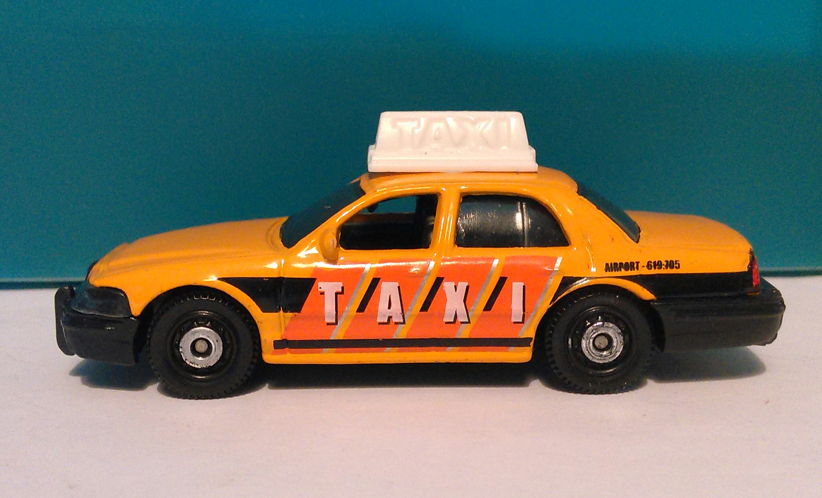 2006 Ford Crown Victoria Taxi | Matchbox Cars Wiki | Fandom