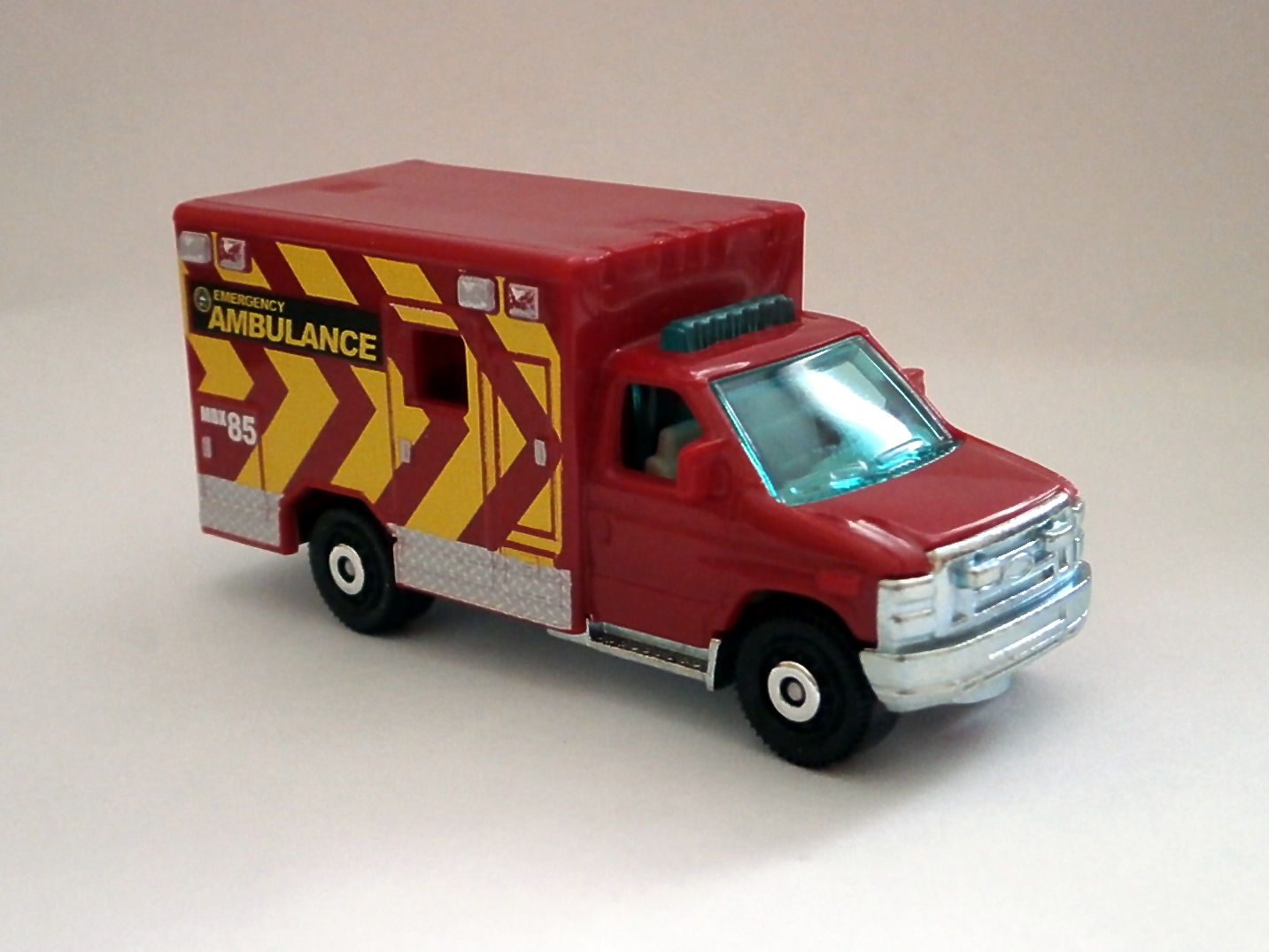 Ford F-350 Ambulance - Matchbox - [ash-ling] Booksellers