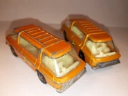 two different shapes off gold metallic by 4edgewheel