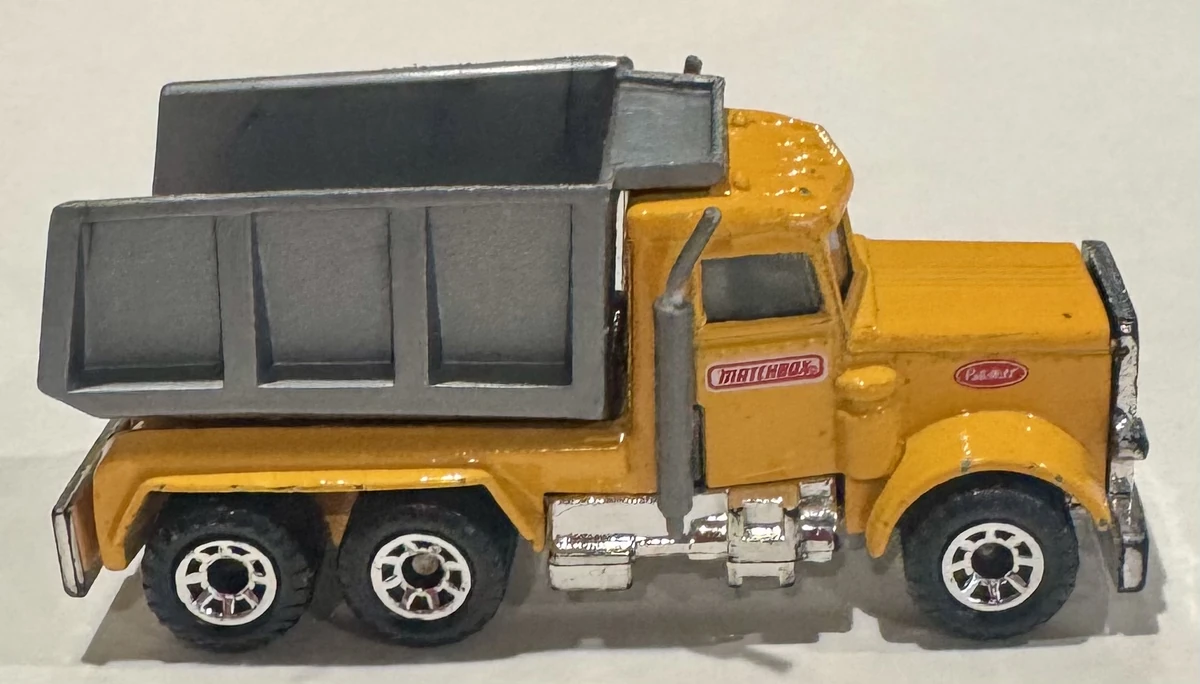 マッチボックス MB66 PETERBILT WRECKER TRUCK マッチボックス MB66 PETERBILT WRECKER TRUCK Matchbox