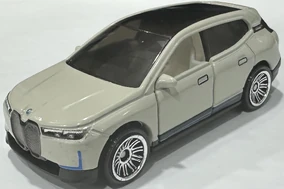 BMWiX