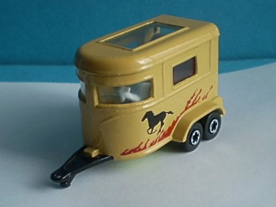 ミニカー マッチボックス 43 ポニートレーラー かなり昔のマッチ