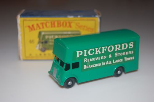 MATCHBOX No.46 PICKFORD REMOVAL VAN