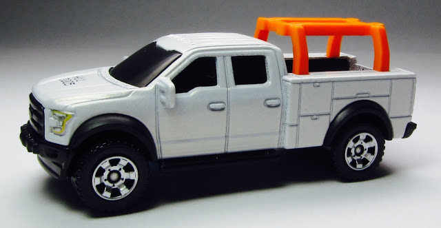 NP47 Matchbox 15 ford f-150 contracter truck  2021-78 