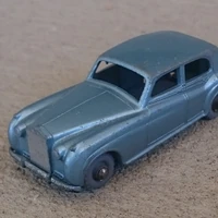 matchbox rolls royce silver cloud 1985