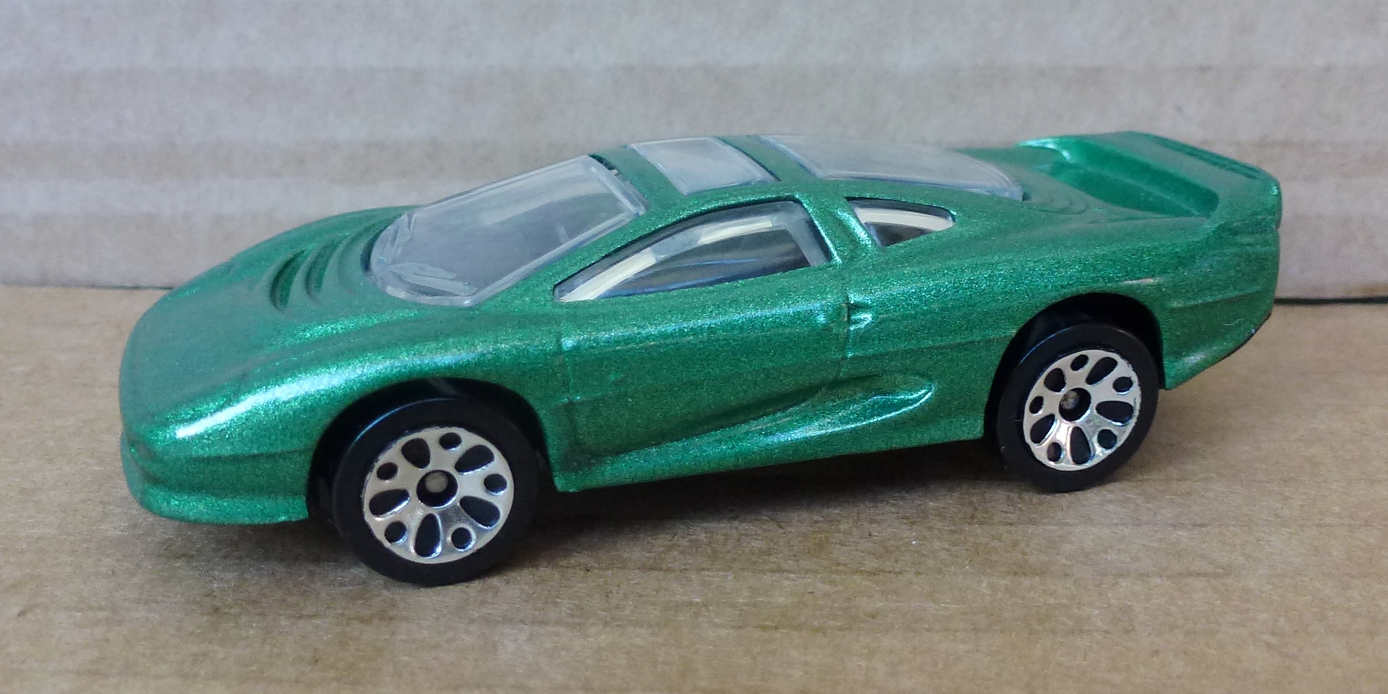 Matchbox discount jaguar xj220