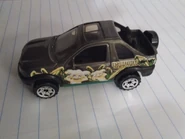 1577395482272575758909085525948.jpg (1.84 MB) 2005 Matchbox Jungle Adventure Land Rover Freelander