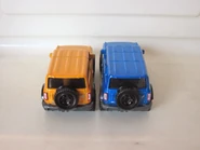 FordBronco2021sIMG 8830new2.jpg (85 KB) 2021 Ford Bronco 2022 Moving Parts orange version vs 2021 Ford Bronco (4-door) 2022 Mainline blue version
